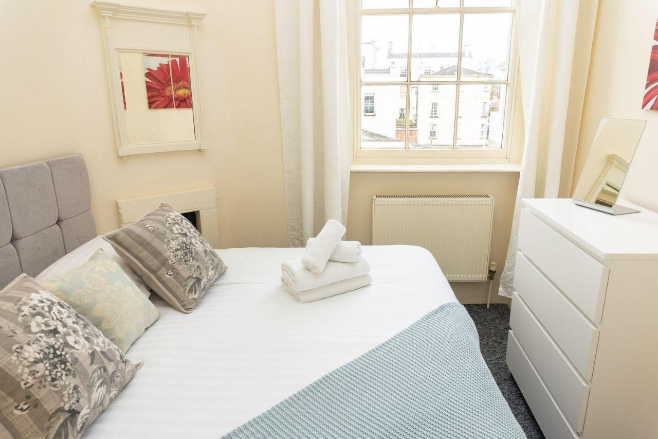 K Suites - Montpellier Apartments Cheltenham Eksteriør bilde